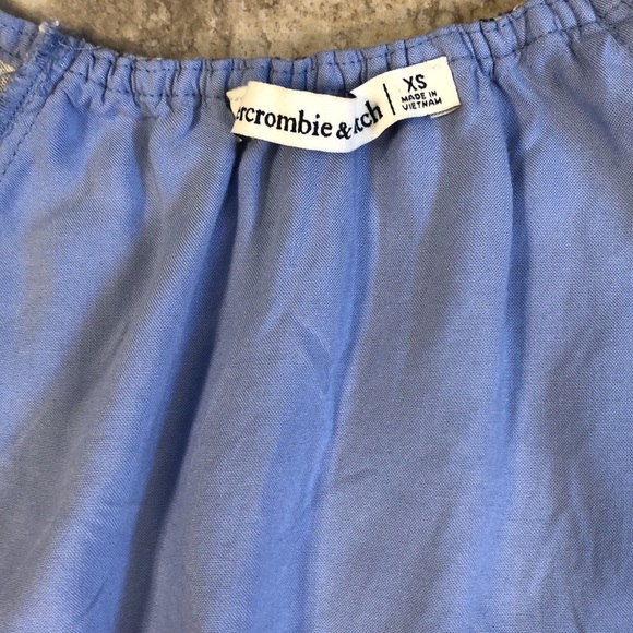 Abercrombie & Fitch floral top and shorts Top: XS Bottom: Small - Picture 3 of 13